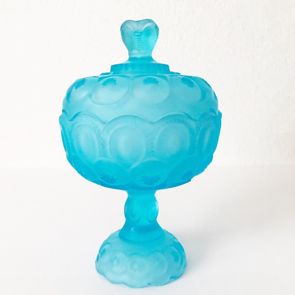 SOLD on Ⓜ️ | Vintage 10” Rare L.E. Smith Moon and Stars Frosted Ice Blue Compote